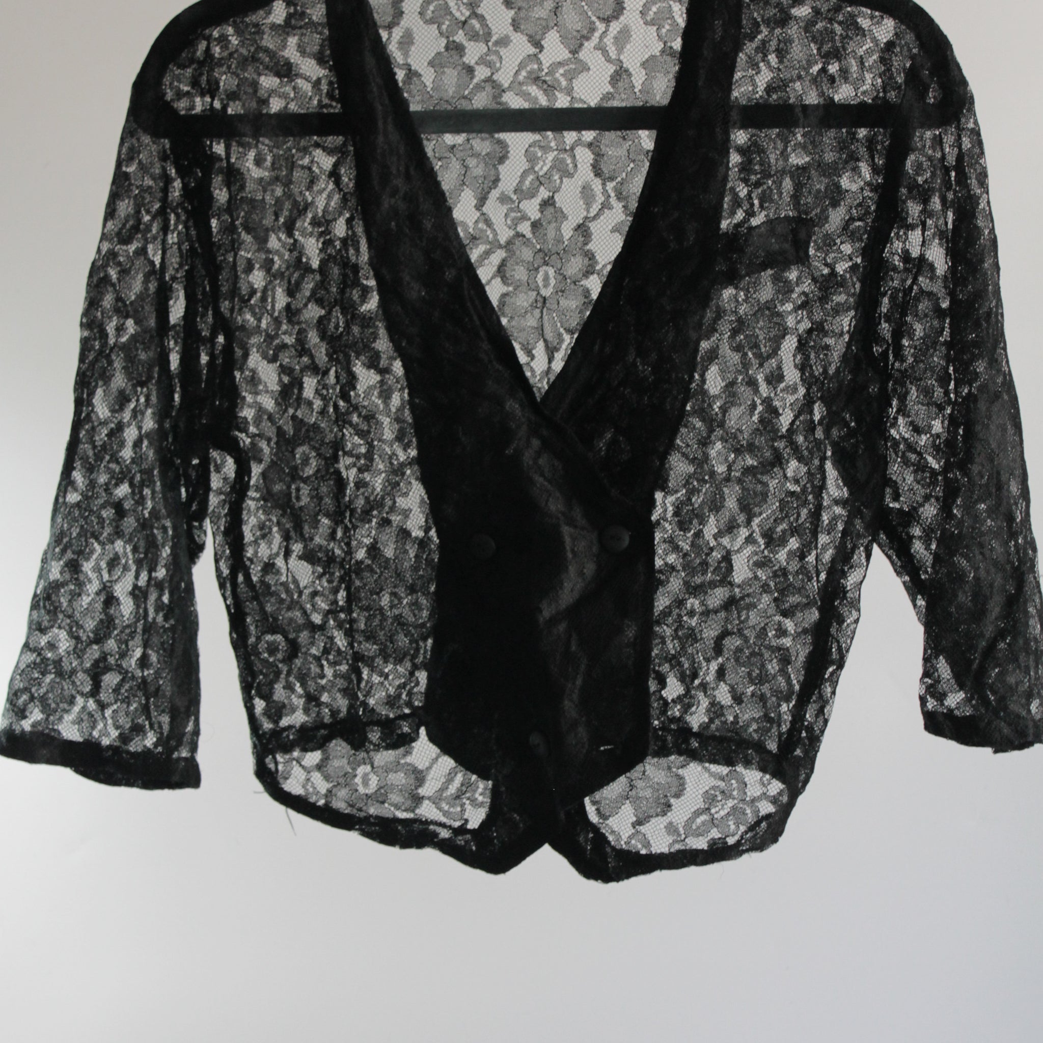 90's Black Lace Cropped Cardigan with Buttons - Women